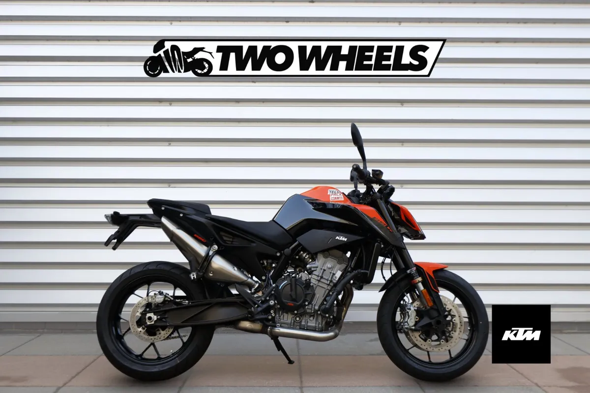 KTM 890 DUKE **Ex Demo** - Image 1