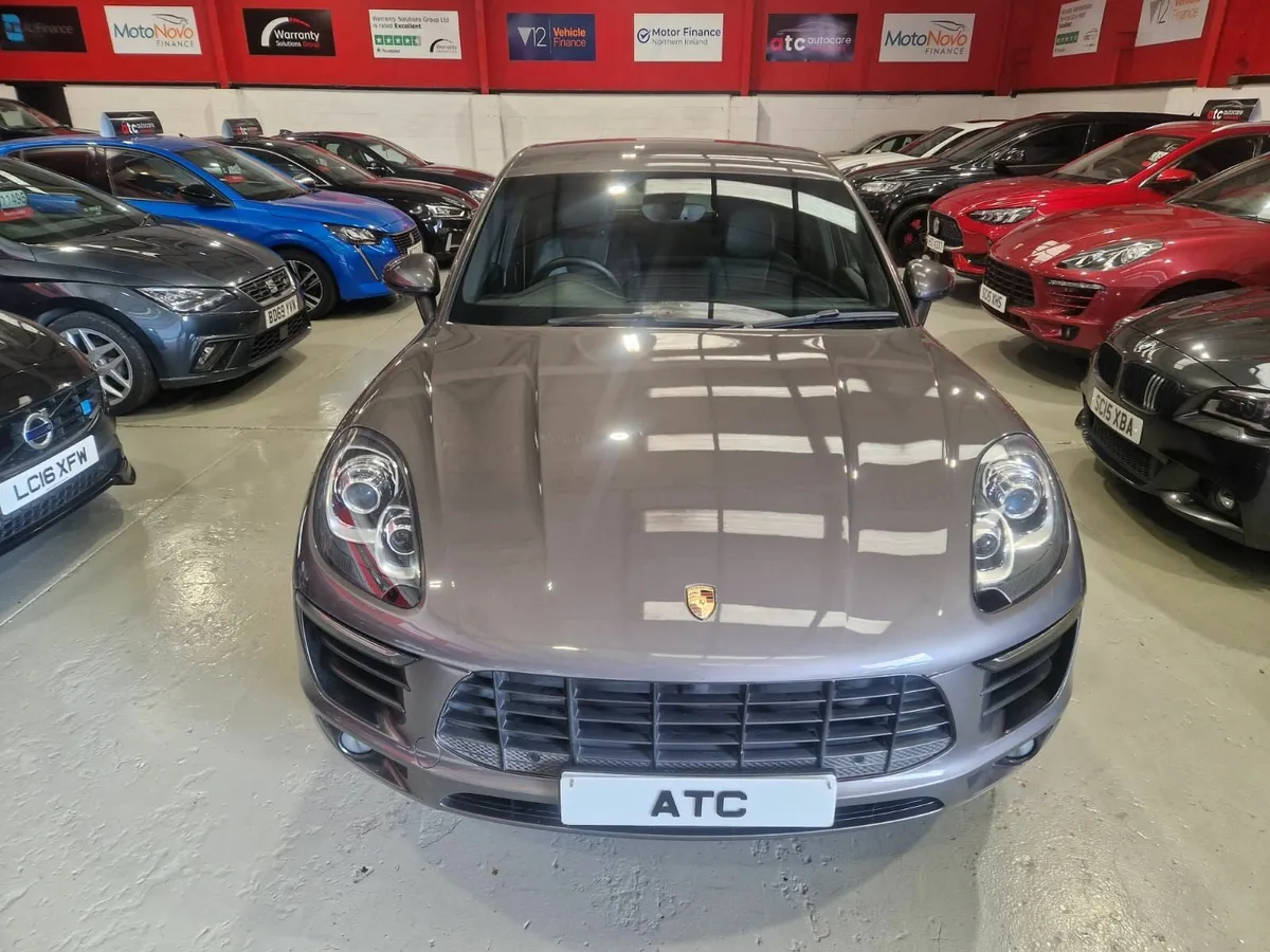 2015 Porsche Macan 2.0T PDK 4WD - Image 2