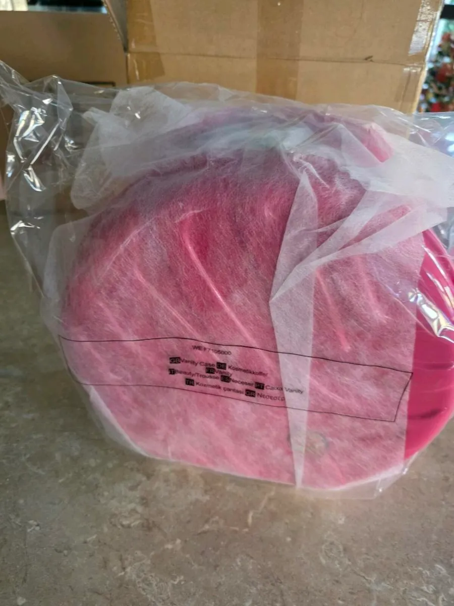 Beautiful pink Vanity case - Image 2