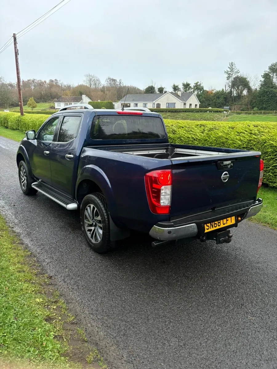 2019 Nissan Navara tekna low miles - Image 3