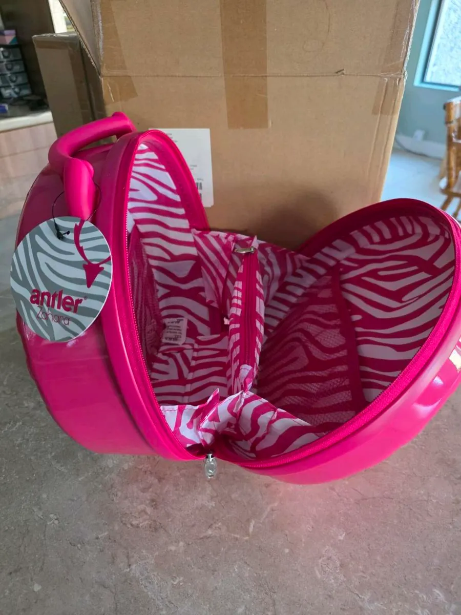 Beautiful pink Vanity case - Image 4