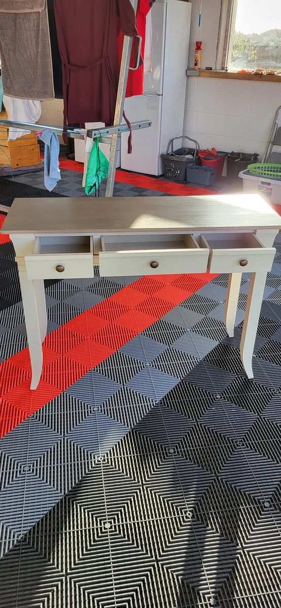 Hall table. - Image 1