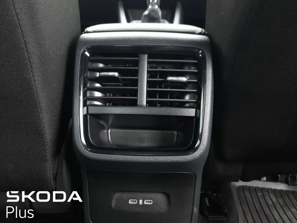 Skoda Octavia **AMBITION** 2.0TDI 115BHP - Image 4