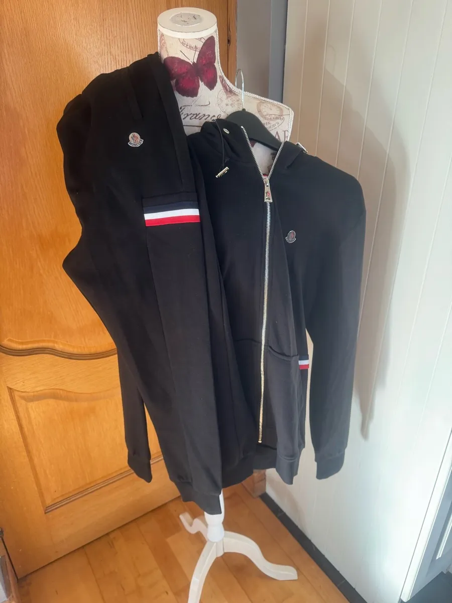 Men’s new medium tracksuit - Image 2