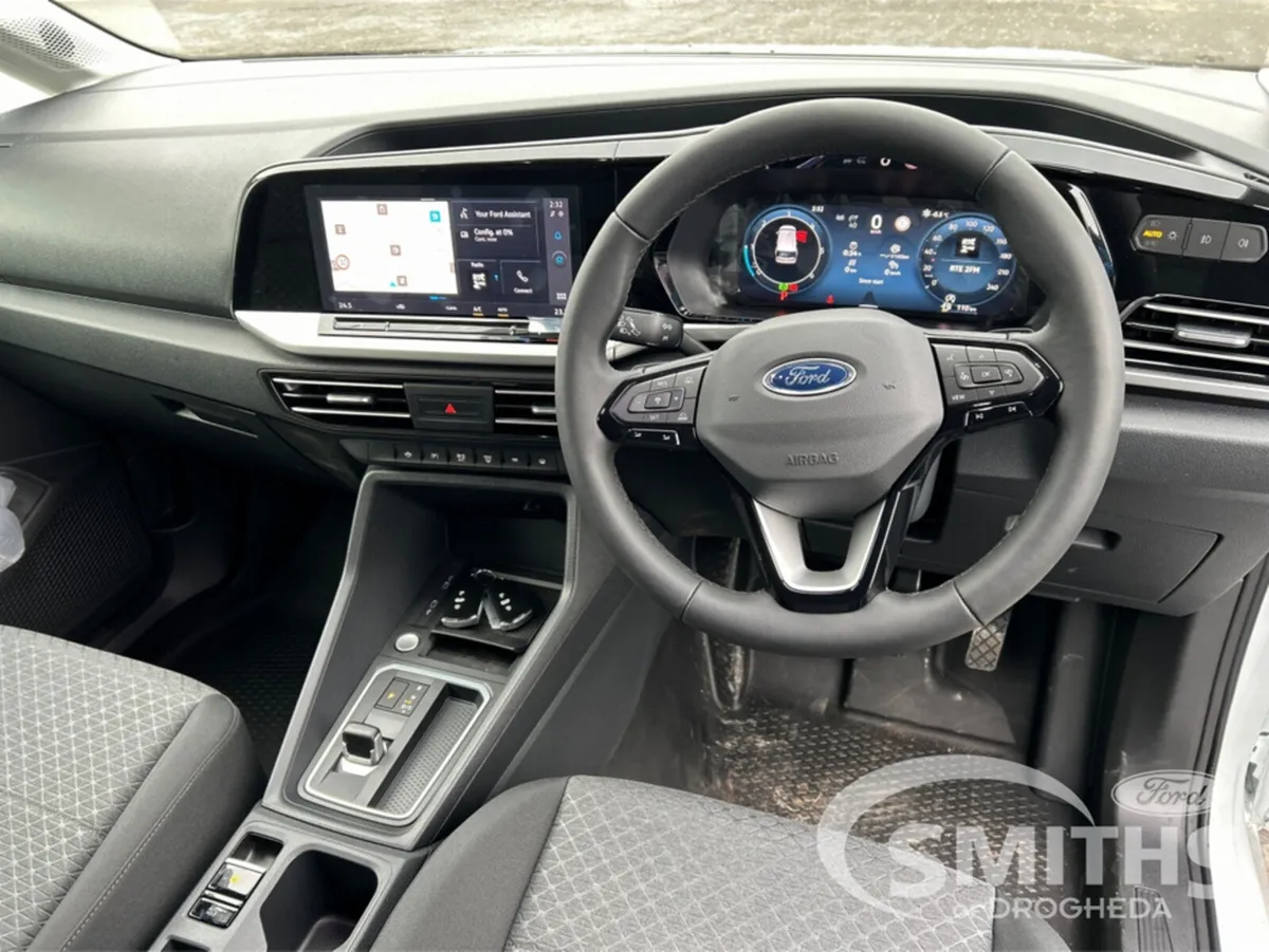 Ford Transit Connect LIMITED LWB *AUTO* 2.0TD 122P - Image 2