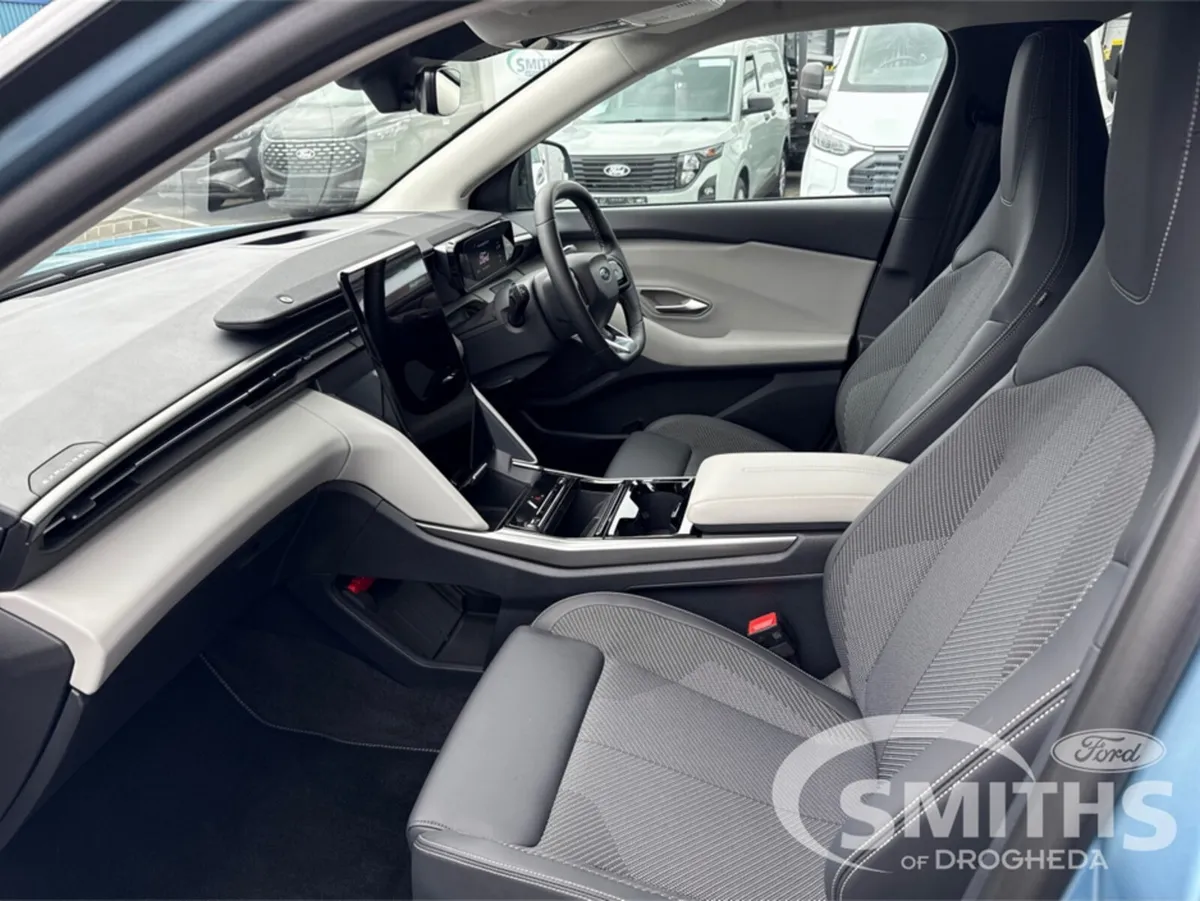 Ford Explorer SELECT 77kWh **DEMO** - Image 3