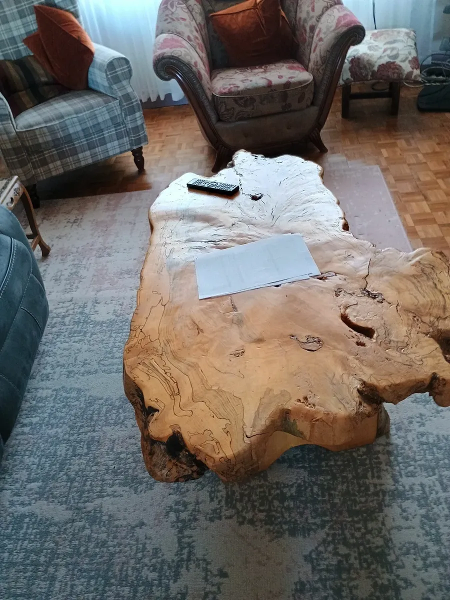 Large Elm coffee table - Image 2