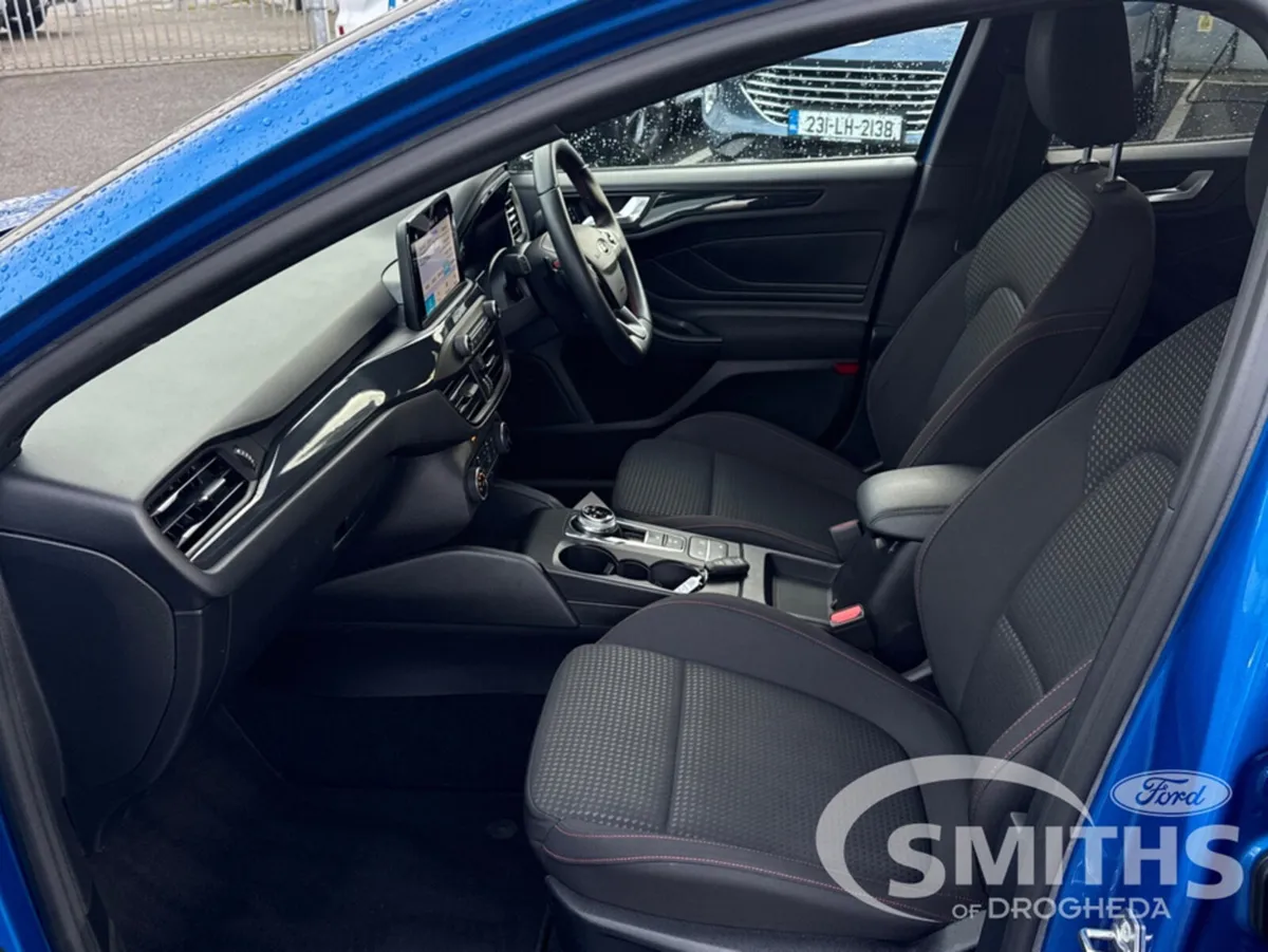 Ford Focus ST-LINE 1.5TD 120PS A8 - Image 3