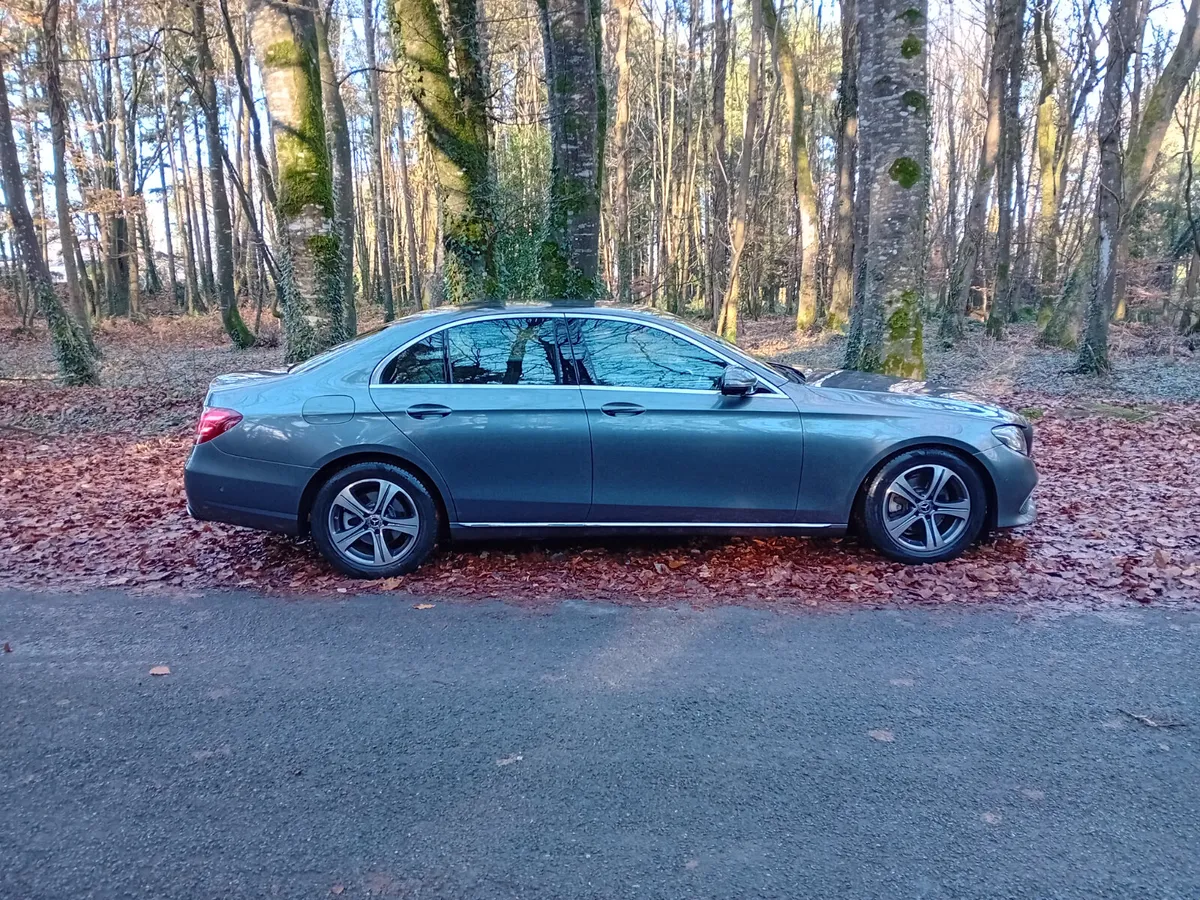 191 MERCEDES  E220D SE AUTO SALOON 117 KLMS - Image 4