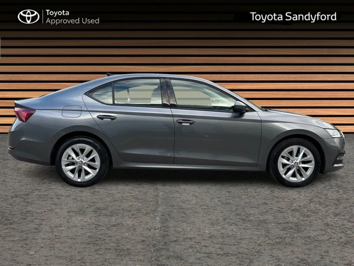 Skoda Octavia AMBITION 2.0 TDI 115HP // AIR CON // - Image 3