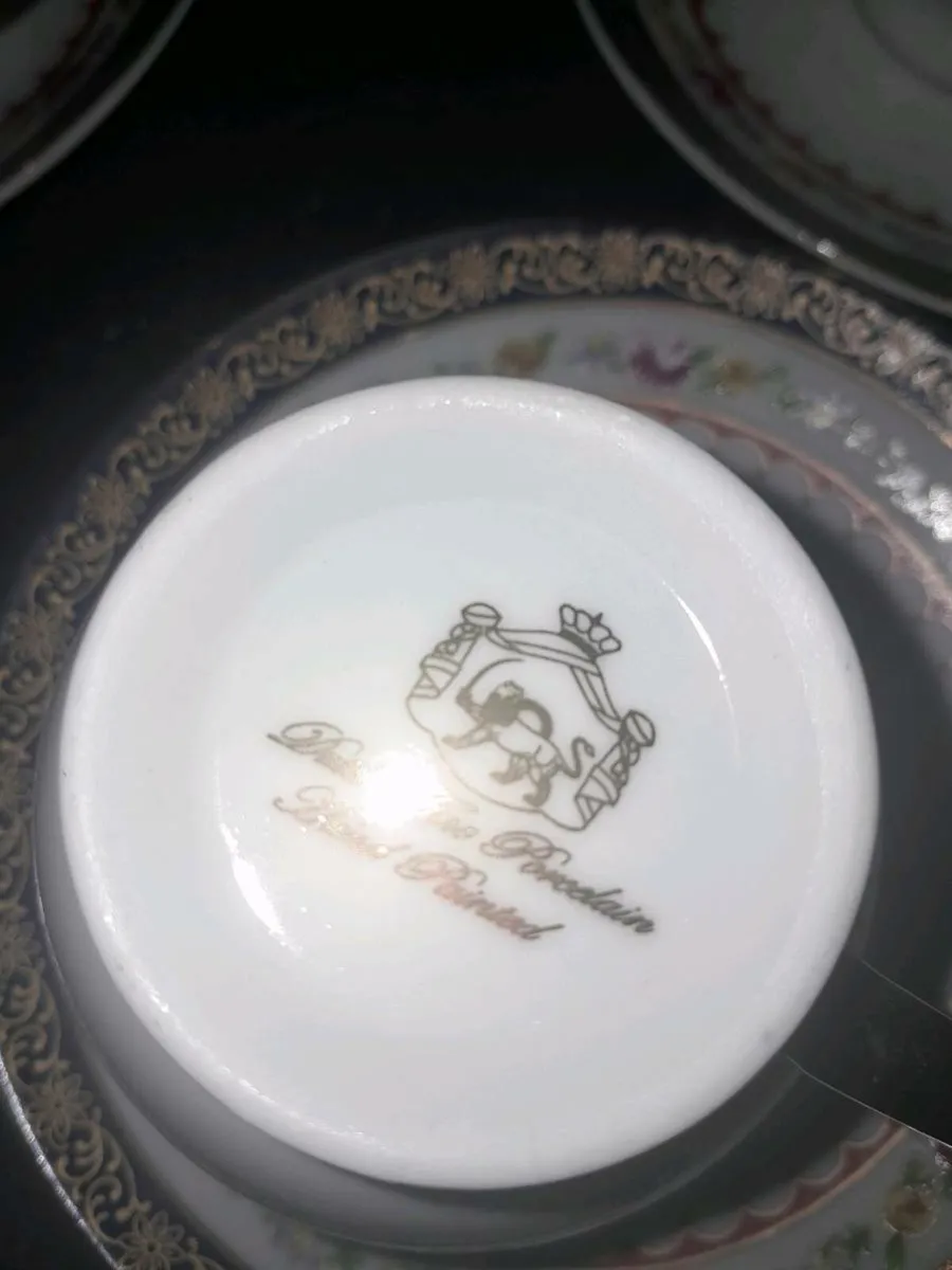 Beautiful fine bone china teaset - Image 3