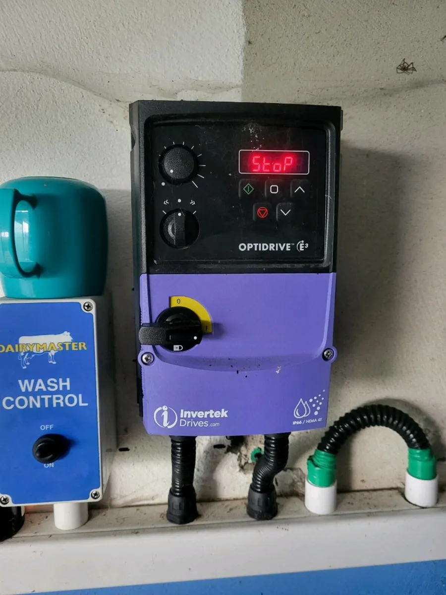 Milking parlour - Image 2