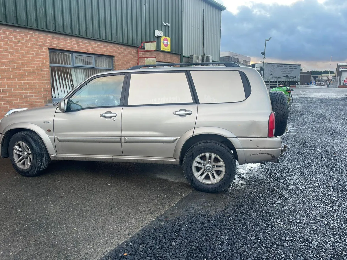 Suzuki Vitara 2005 - Image 2