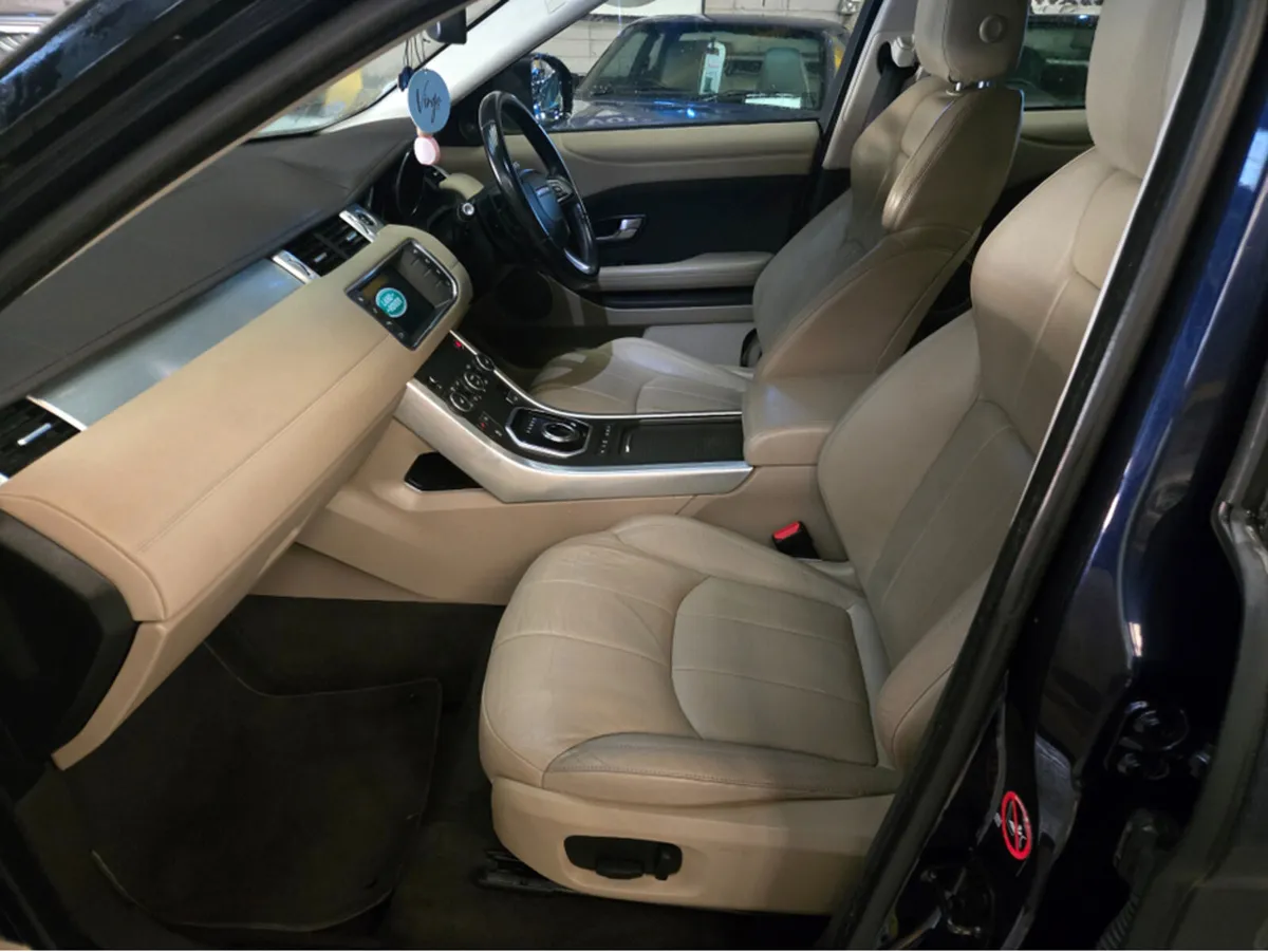 Land Rover Range Rover Evoque EVO TD4 SE MY17 5DR - Image 3