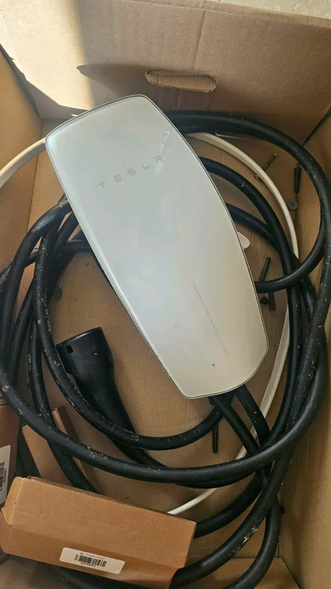 Tesla wall connector - Image 1