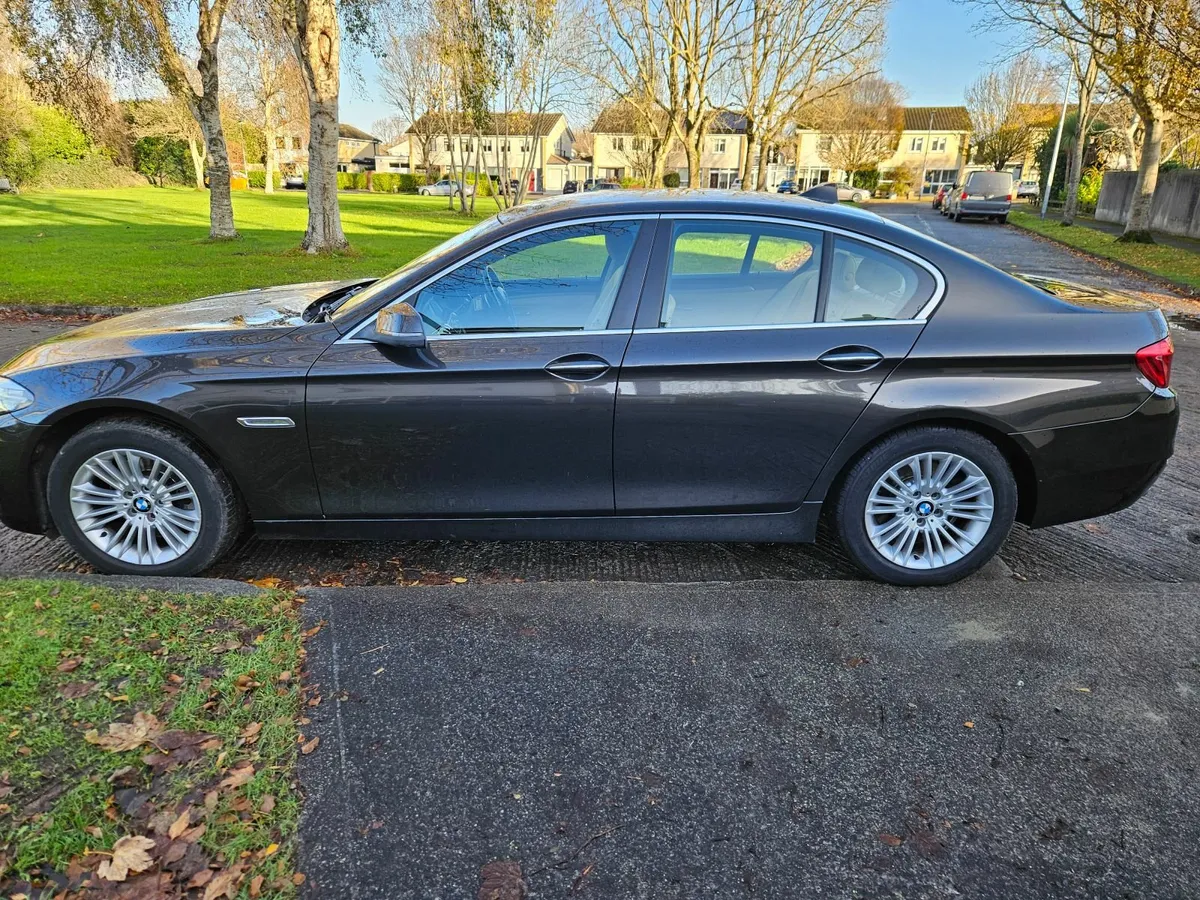 BMW 5-Series 2013 - Image 1