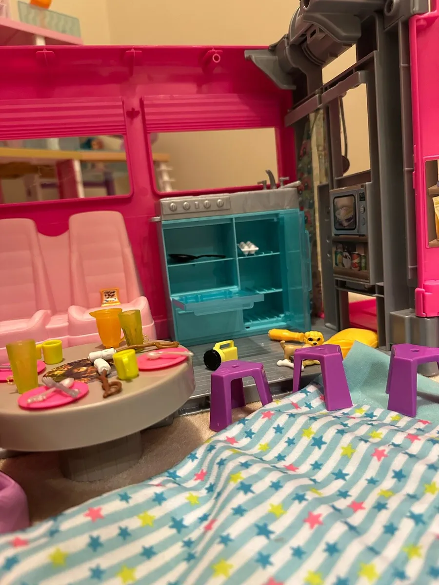 Barbie Campervan and Food Truck - Image 3
