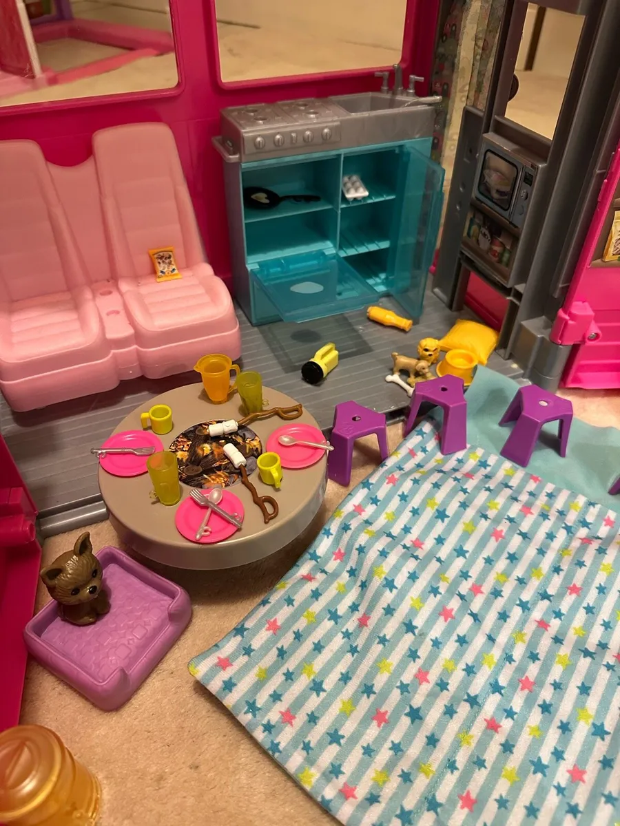 Barbie Campervan and Food Truck - Image 4