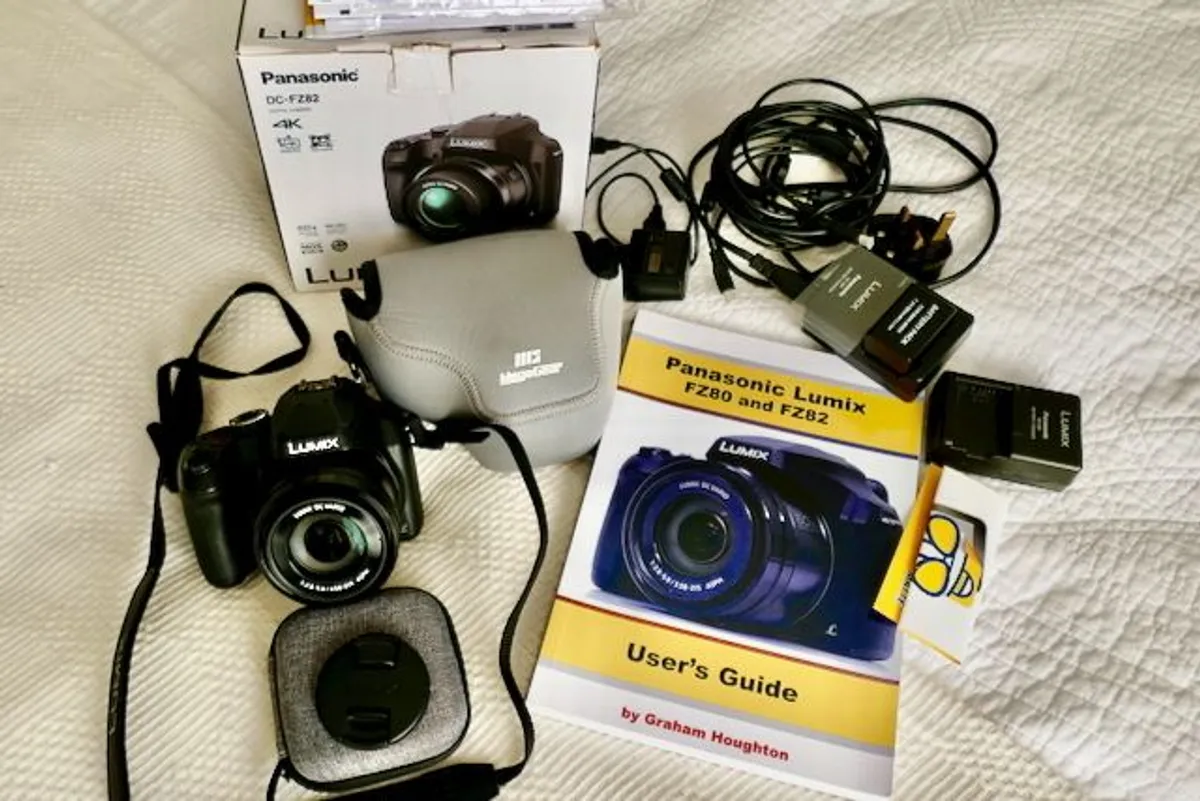 Panasonic Lumix Dc-F 82 Bridge Camera - Image 2