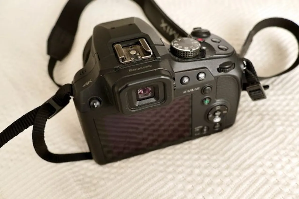 Panasonic Lumix Dc-F 82 Bridge Camera - Image 3