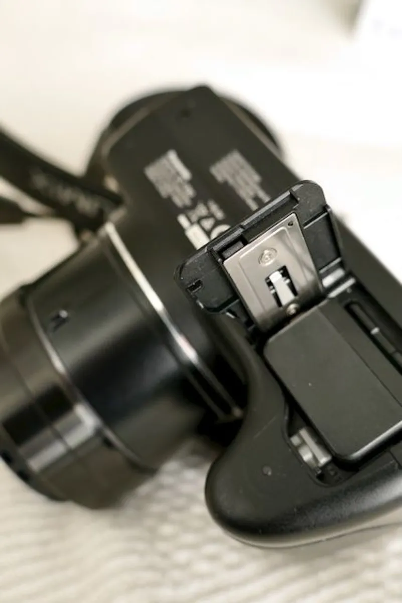 Panasonic Lumix Dc-F 82 Bridge Camera - Image 4