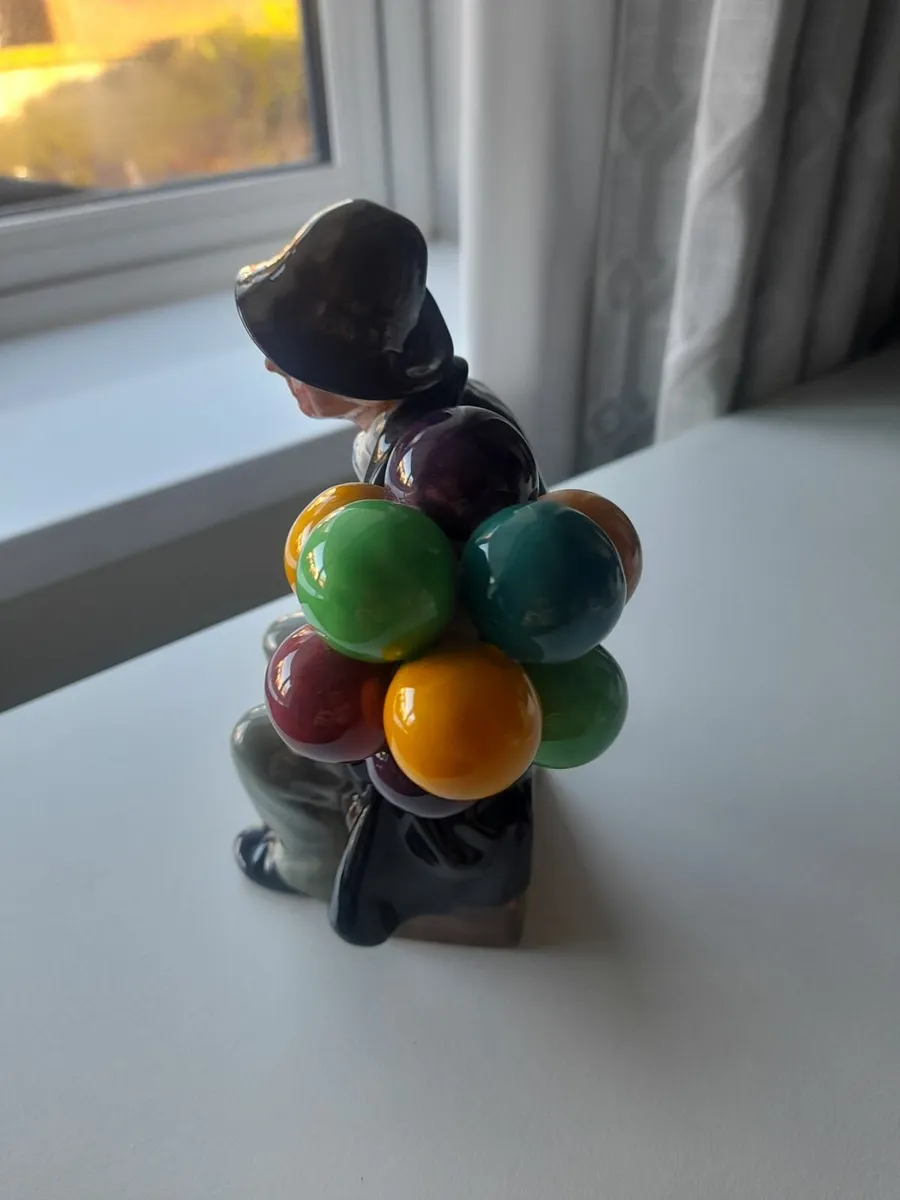 Royal doulton balloon man figure - Image 2