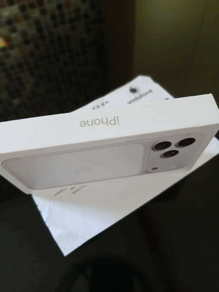 Iphone 17 pro max - Image 2