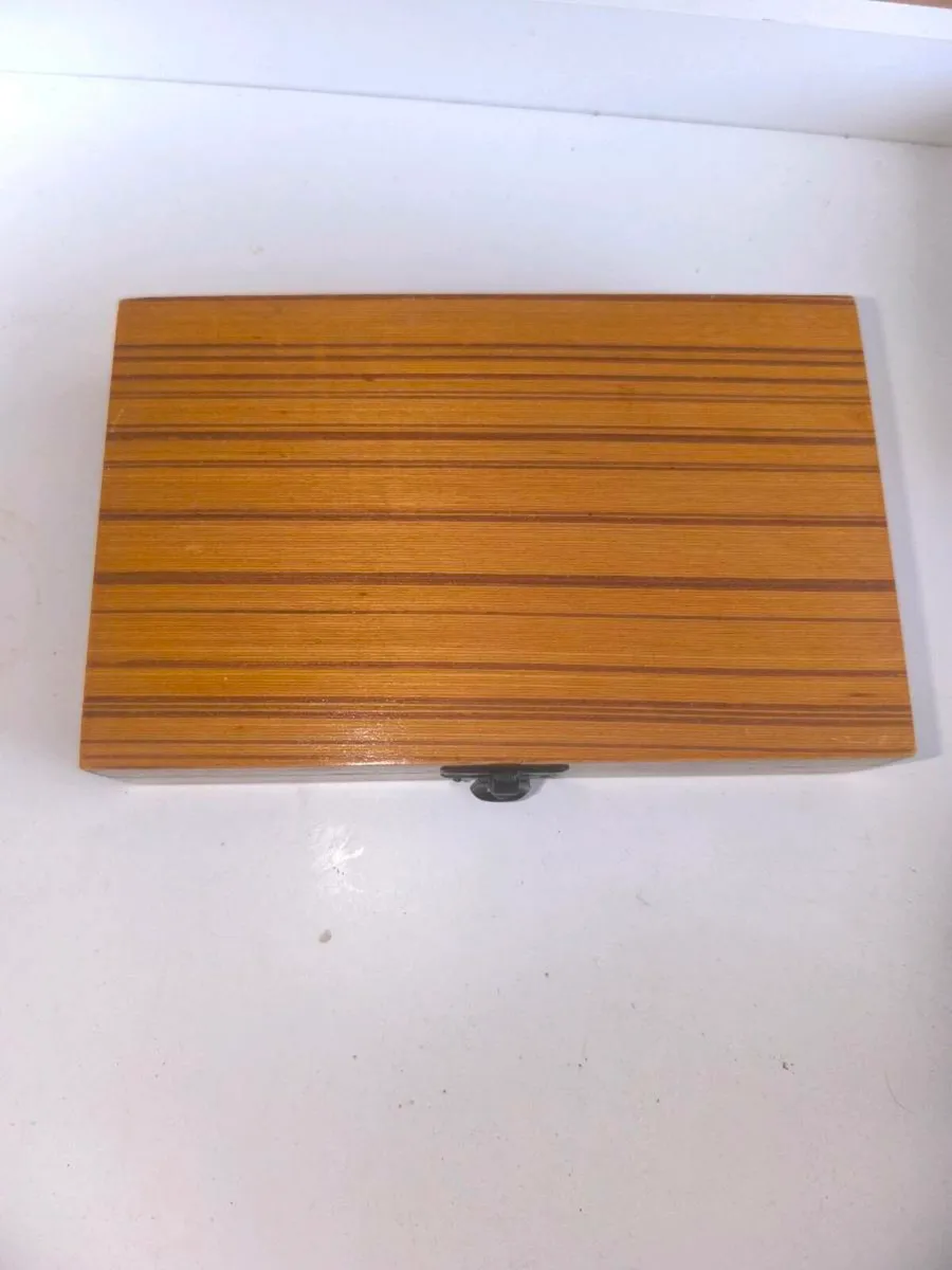 Boxed fly tying set brand new never used. - Image 4