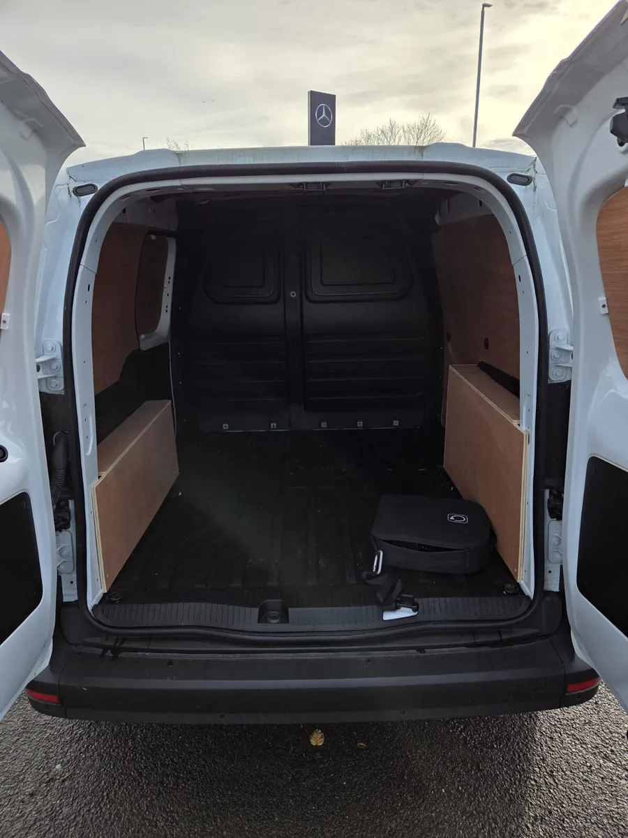 Mercedes-Benz eCitan 45kWh Progressive - Image 3