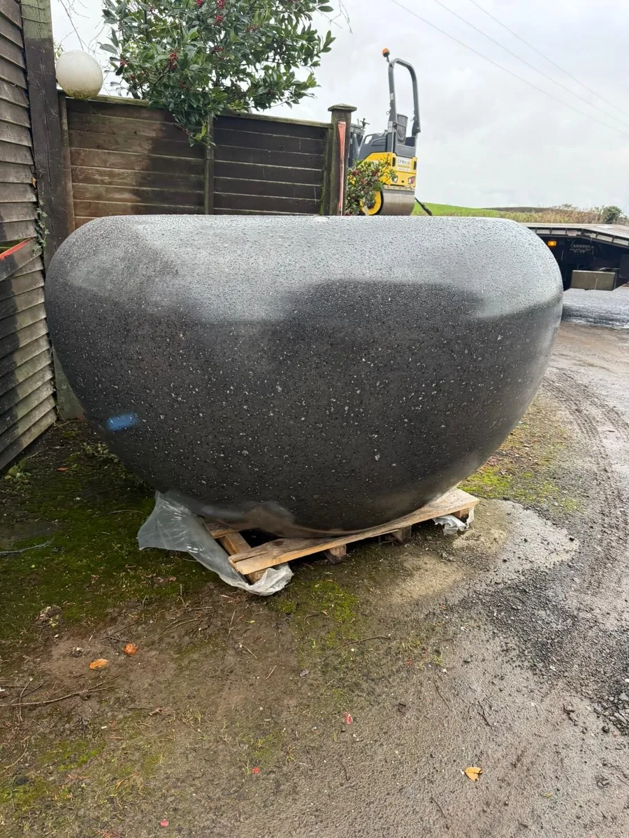 large Granite Effect Planters. - Image 2