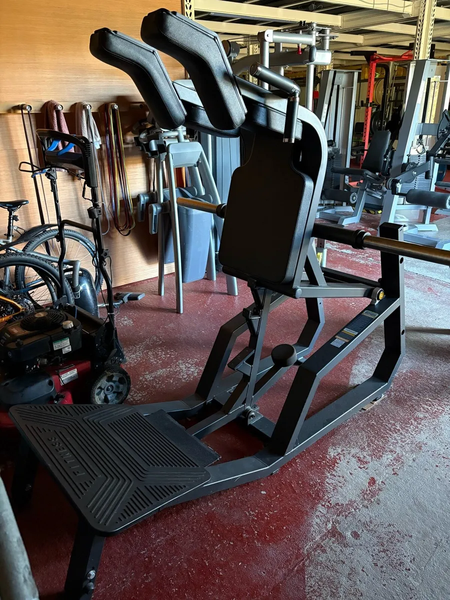 Front squat machine - Image 1