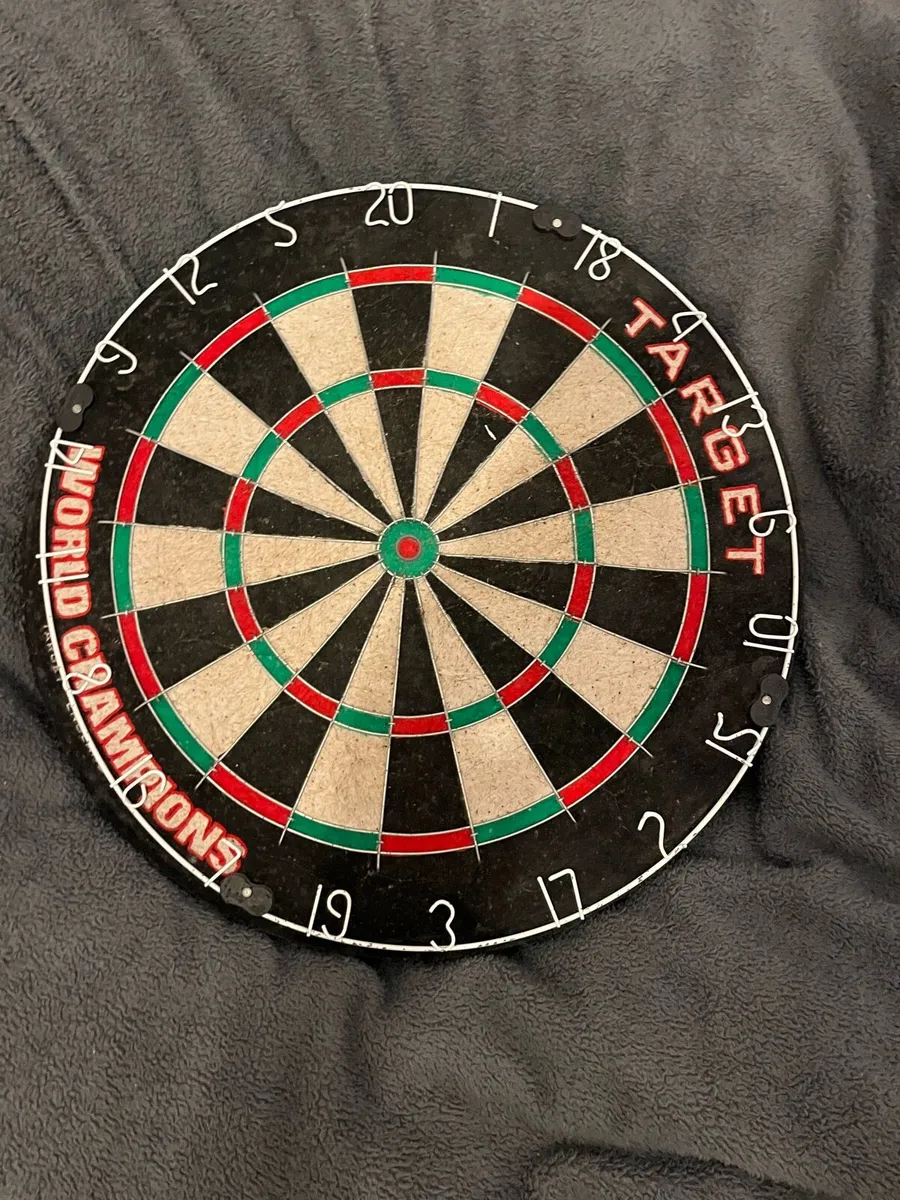 Dart board - Image 1