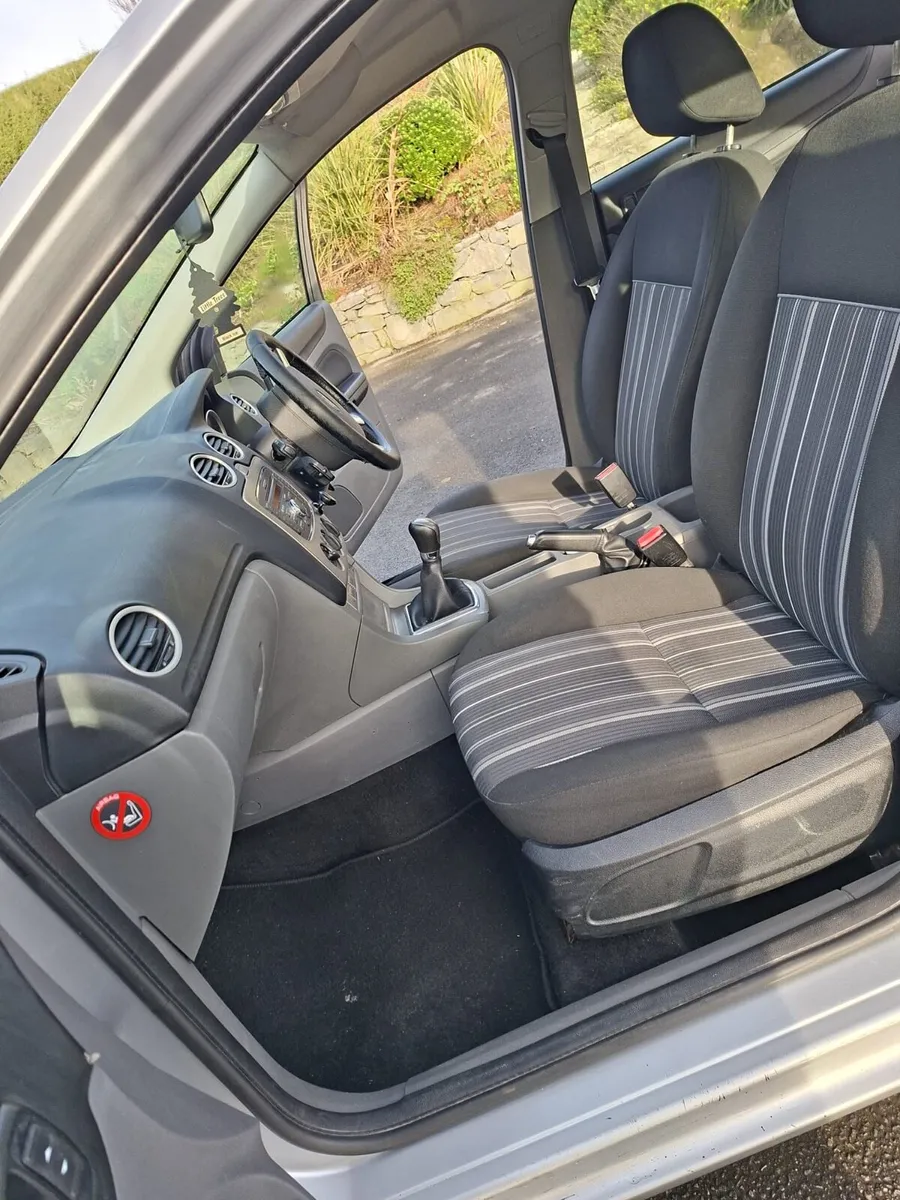 Ford Focus - Image 4