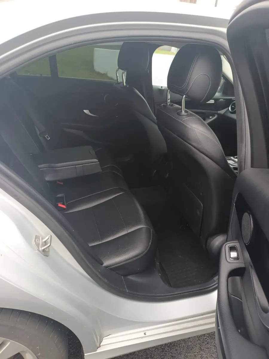 Mercedes-Benz C-Class 2017 - Image 3