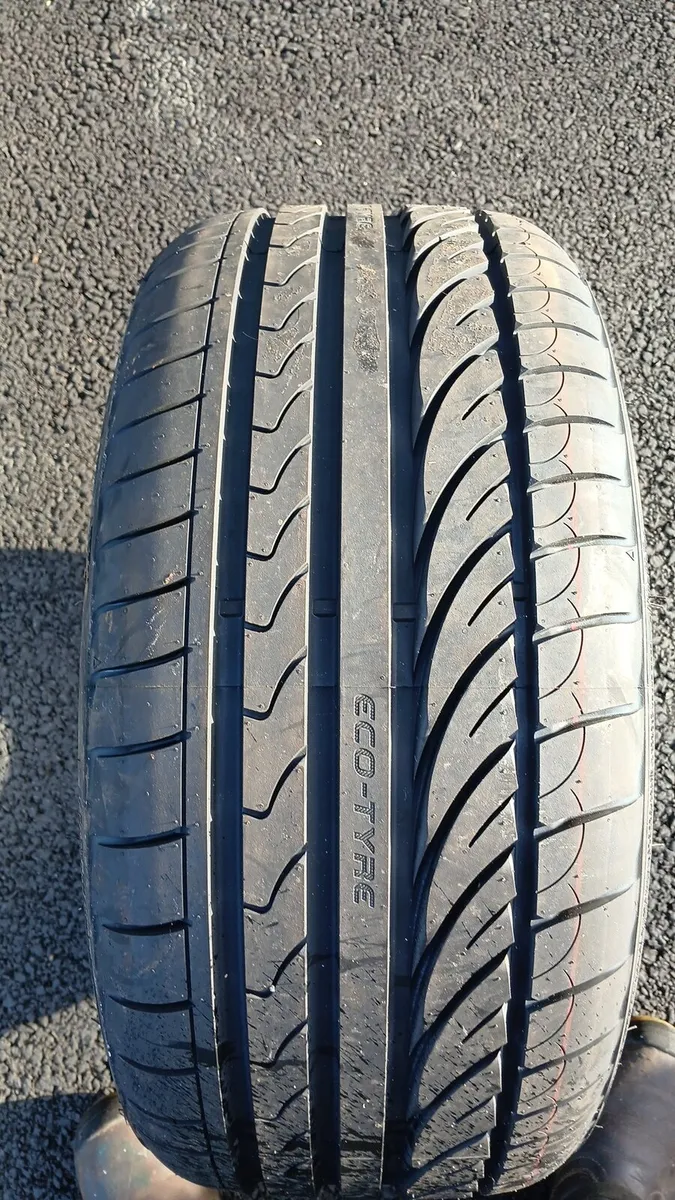 215 35 r18 Tyres - Image 1