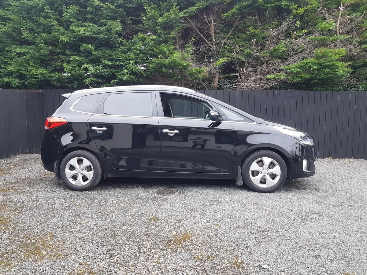 141 KIA CARENS... 7 SEATS... - Image 4