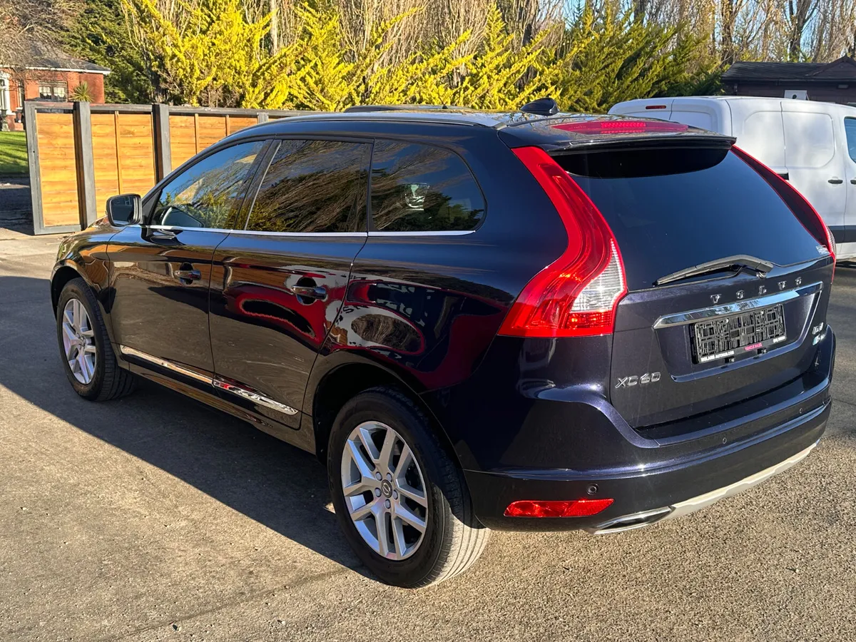 2017 VOLVO XC60 AUTO 2.0 DIESEL PANORAMIC ROOF - Image 4