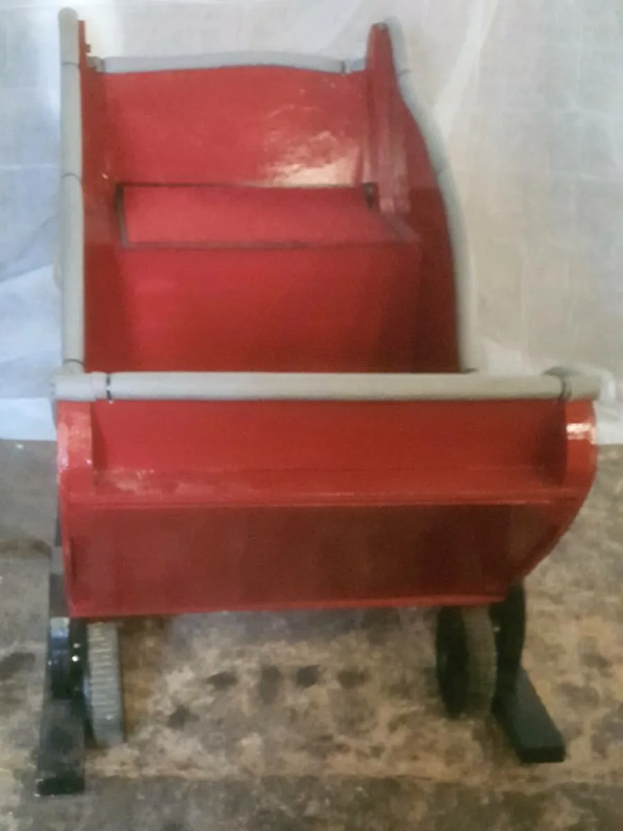 Santa's sleigh - Image 4