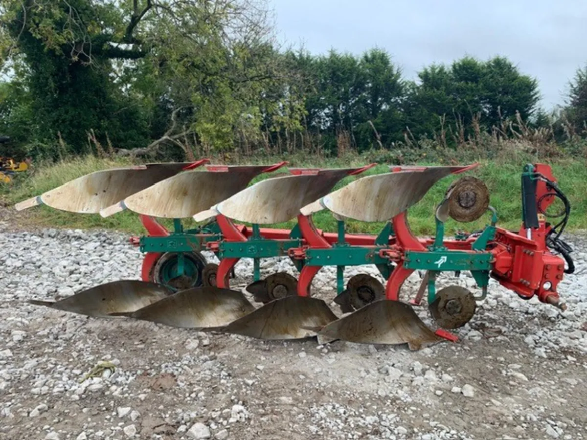 KVERNELAND 4F ES200 VARI WIDTH - Image 3