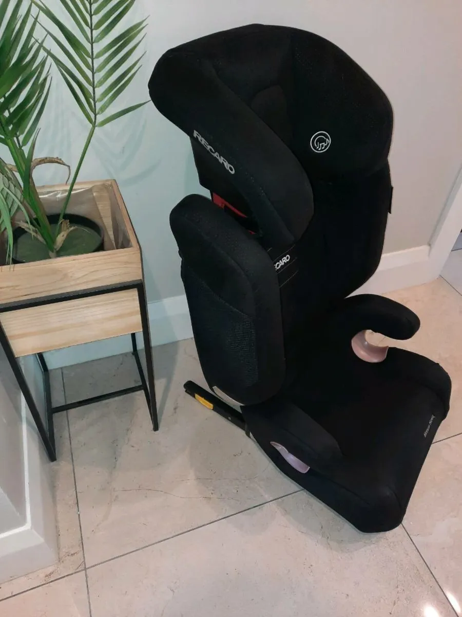 Recaro Car Seat - Group 3 - Image 3