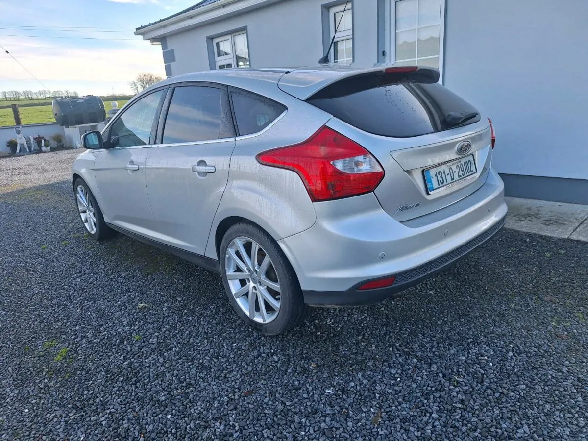 Ford focus 2013 trade in accepted .. - Image 2