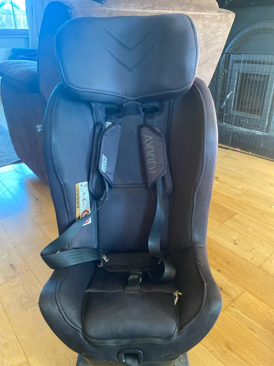 Car Seat - Image 1