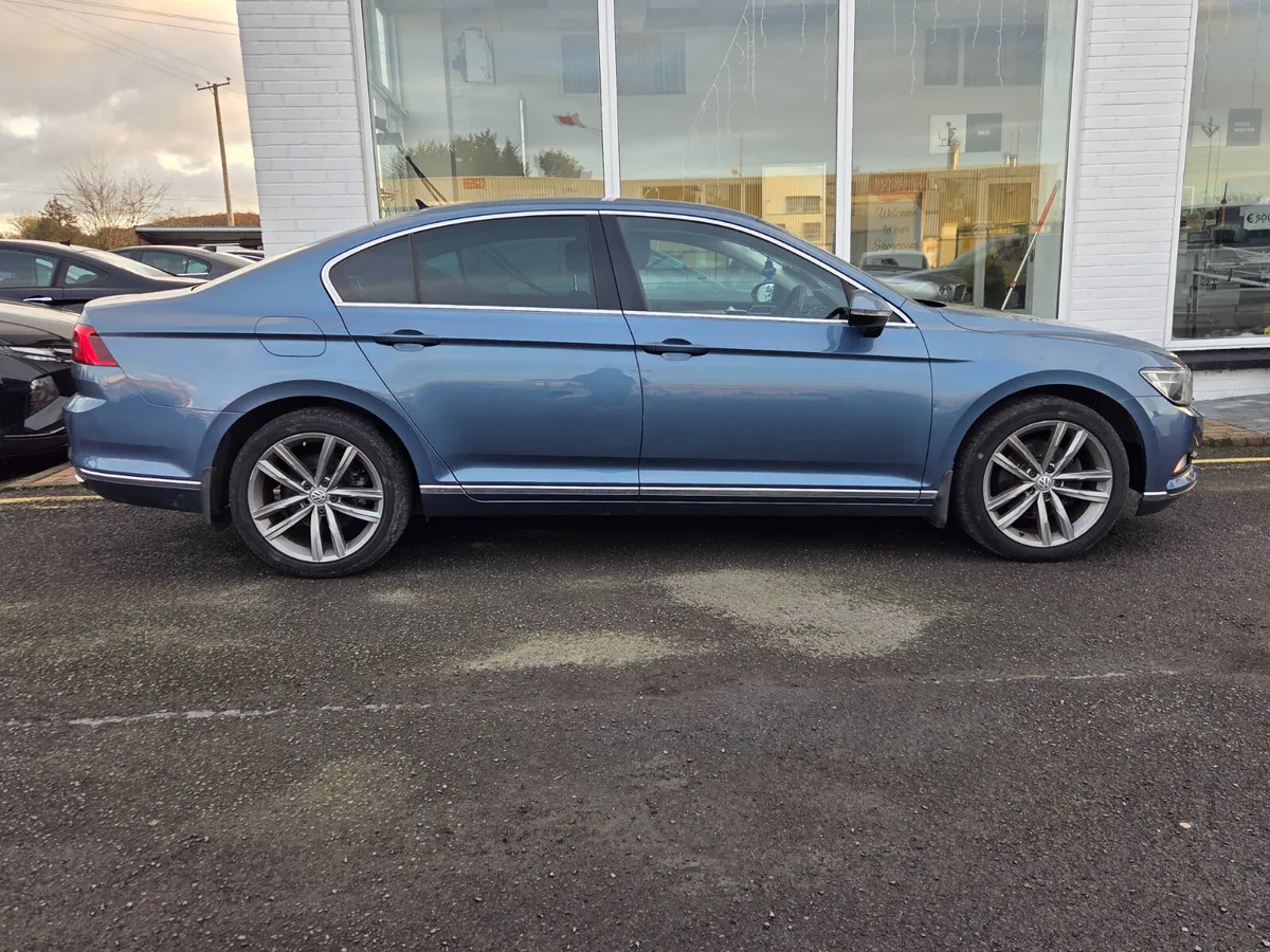 Volkswagen Passat 2016 - Image 3