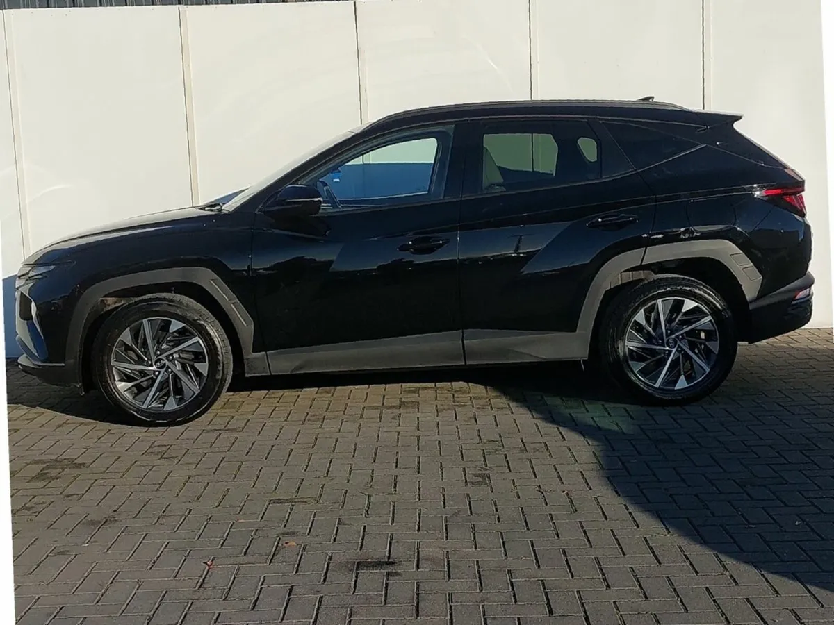 Hyundai Tucson 2WD Executive - Image 4