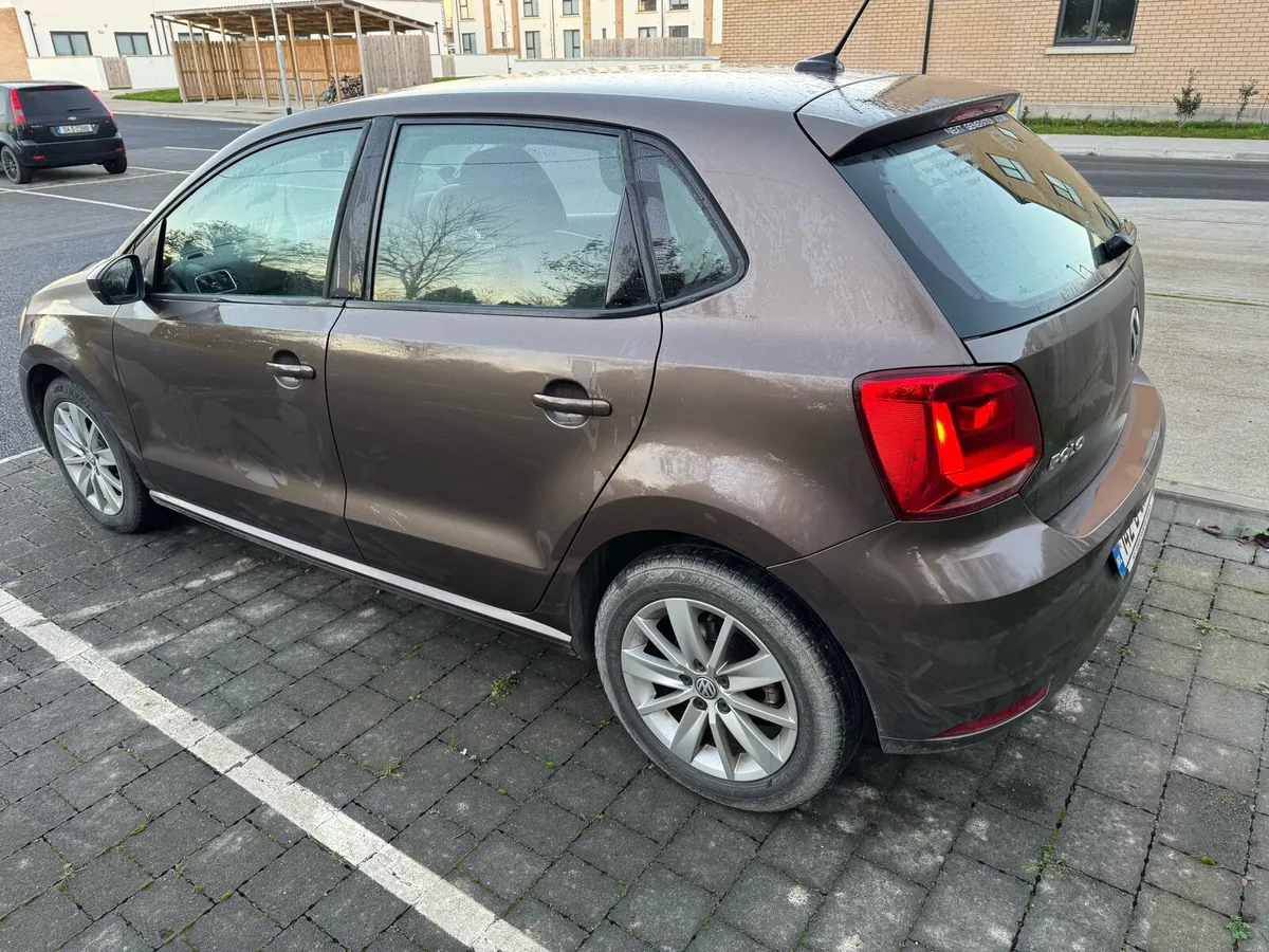 Volkswagen Polo 2014 - Automatic - Image 4
