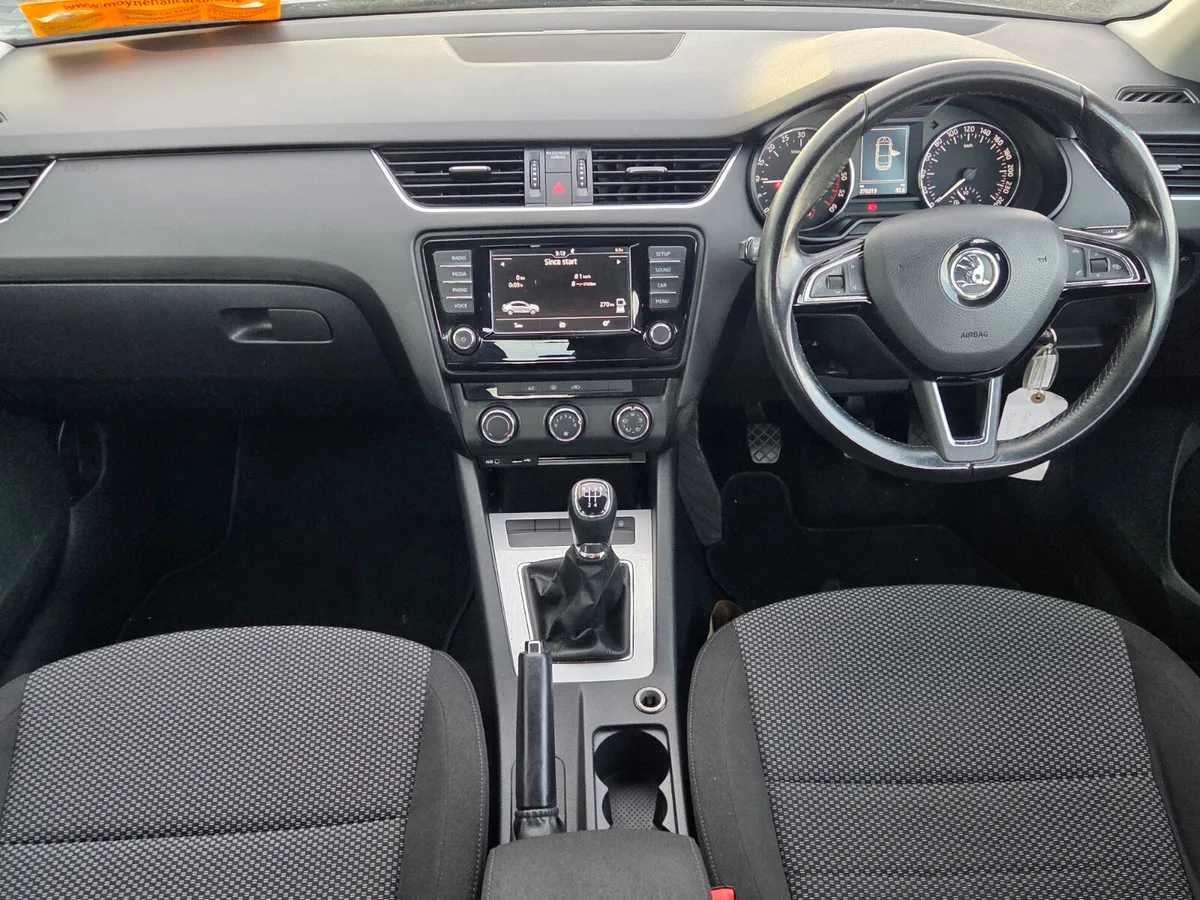 Skoda Octavia 2015 - Image 4