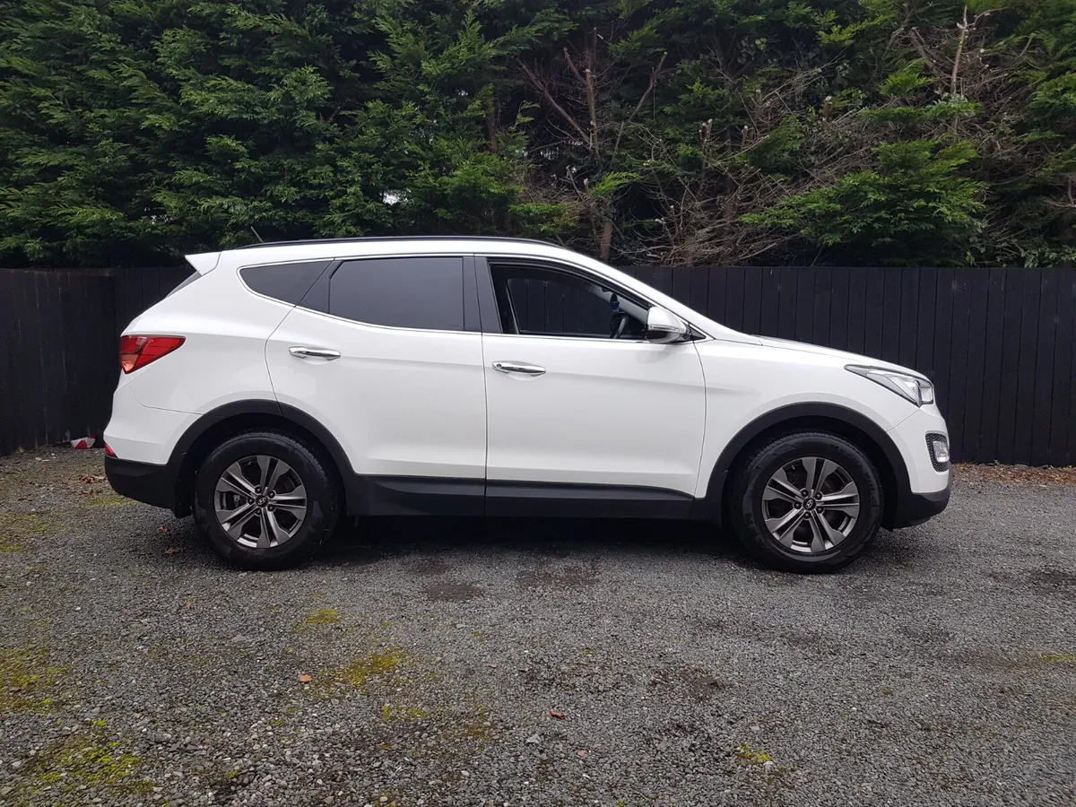 SANTA FE.. 4WD.. 7 SEATS.. LEATHER.. NCT - Image 4