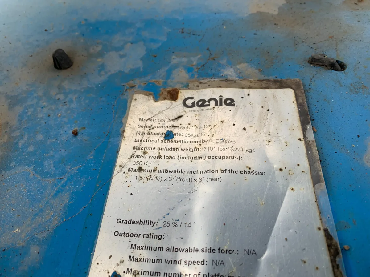 2012 GENIE GS-4047 ELECTRIC SCISSORS LIFT - NAAS - Image 2