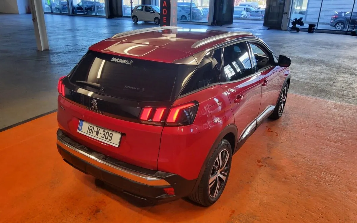 Peugeot 3008 1.6 BlueHDi 120bhp Allure Auto - Image 3