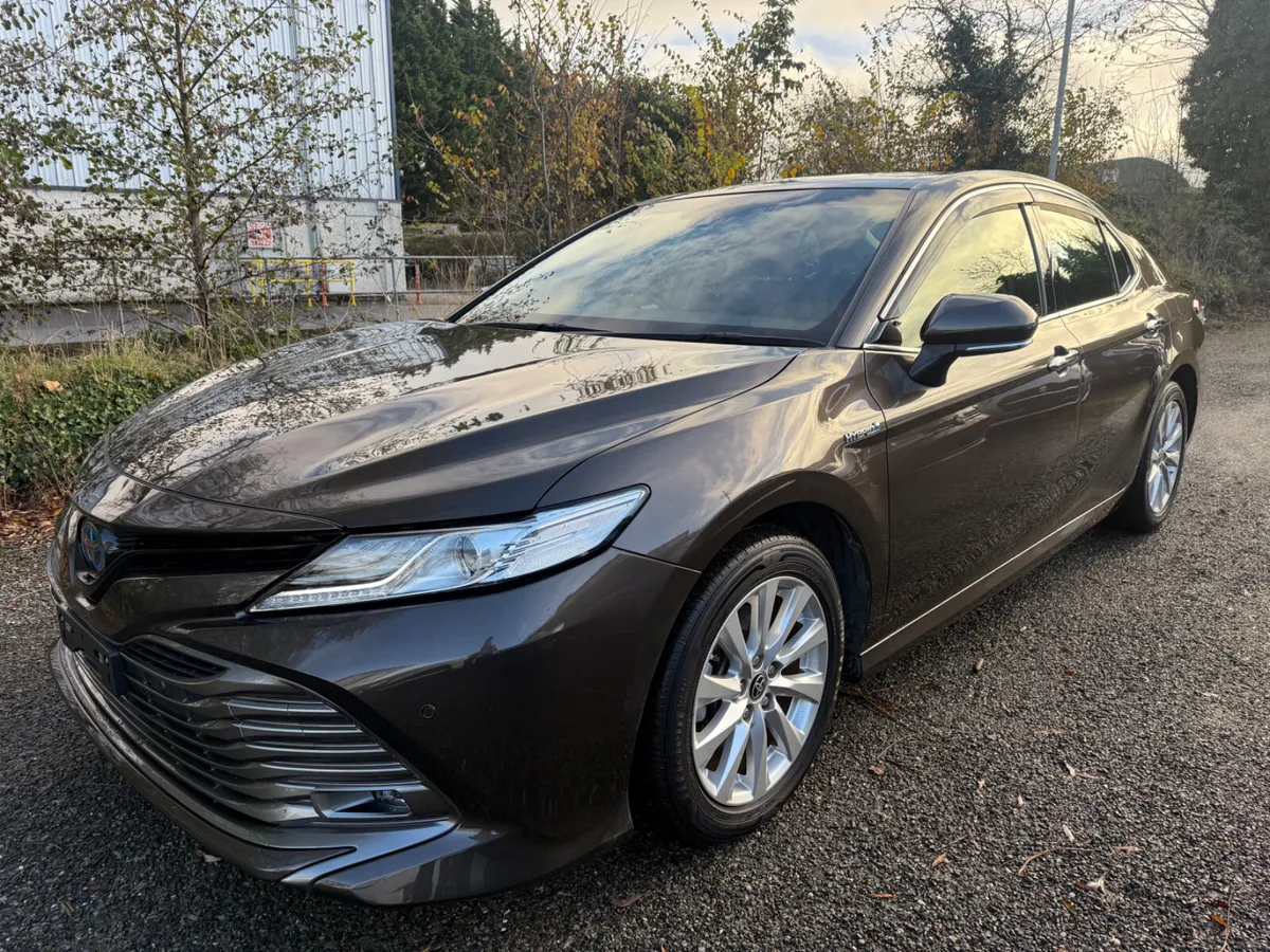 Toyota Camry - Image 2